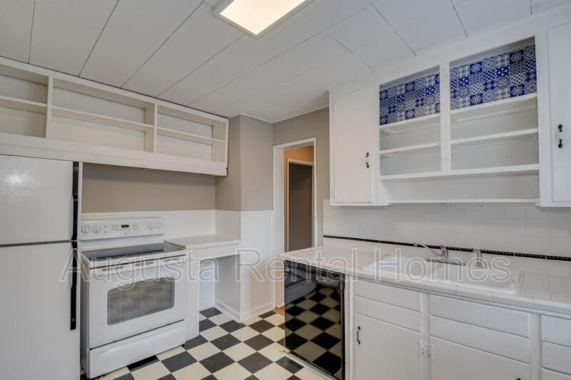 1019 1/2 Bedford Drive property image