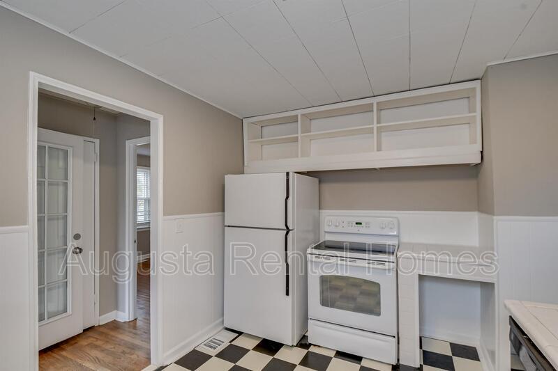 1019 1/2 Bedford Drive property image