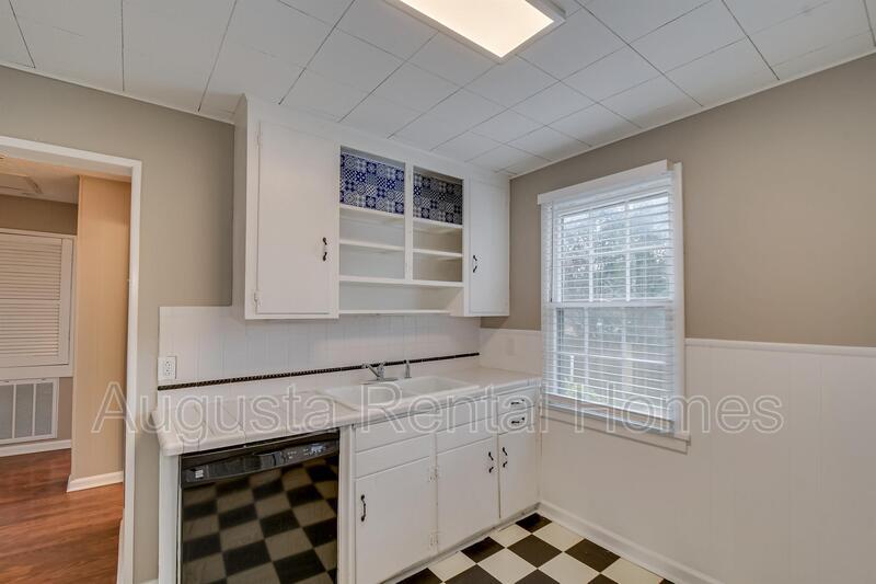 1019 1/2 Bedford Drive property image