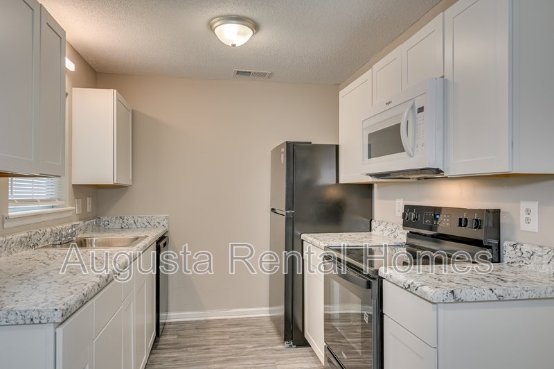 940 Stevens Creek Road 302 property image