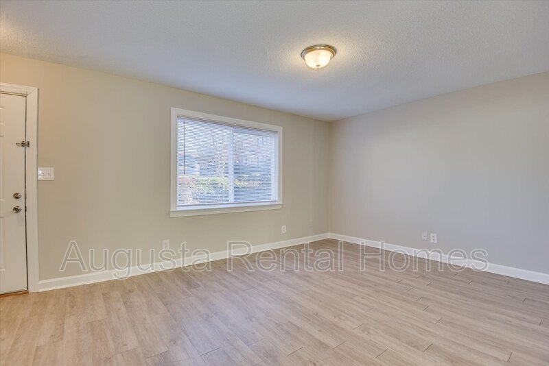 2905 Arrowhead Drive - E2 property image