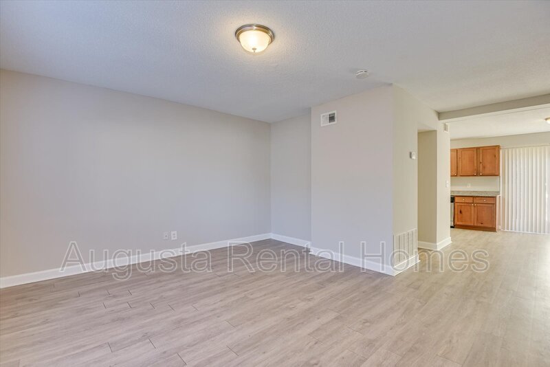 2905 Arrowhead Drive - E2 property image