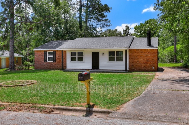 2404 Southdale Drive property image