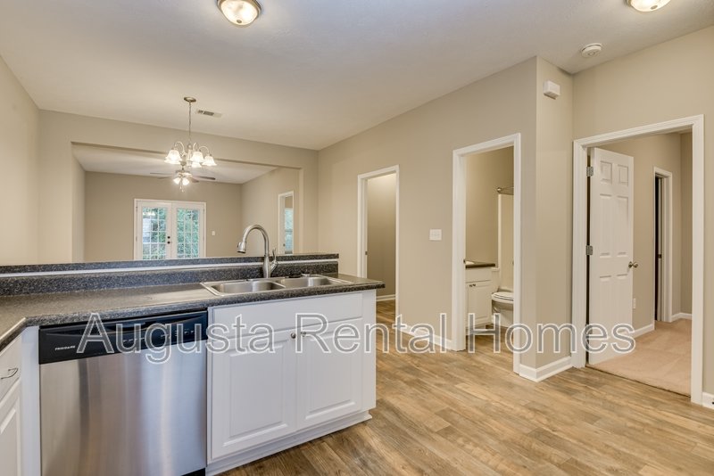 205 Old Berzelia Road property image