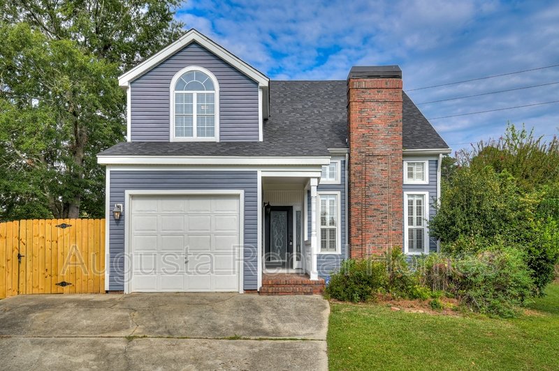 39 Queens Court property image