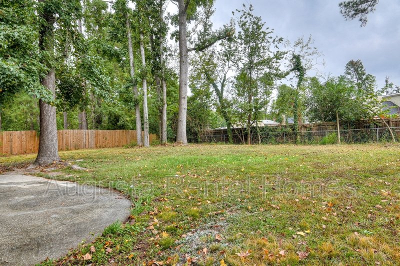 208 Foxdale Drive property image