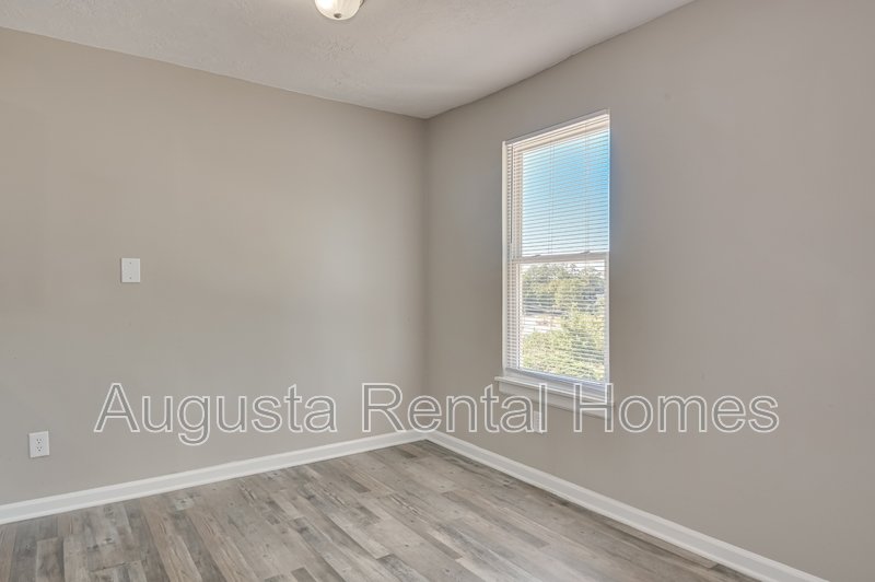 150 Conifer Drive property image