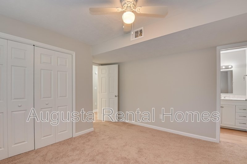 2806E Thomas Lane property image