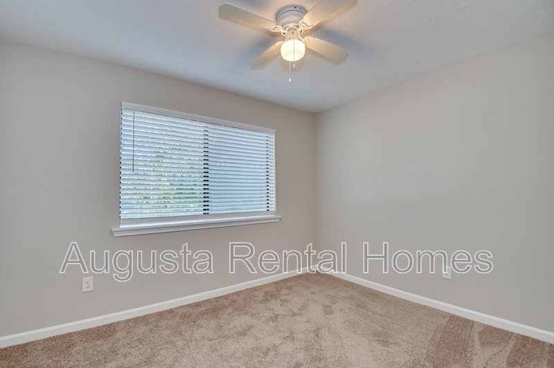 2806E Thomas Lane property image