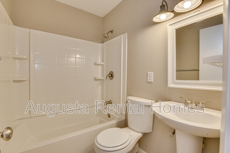 1674 Goshen Road - 1 Unit A3 property image