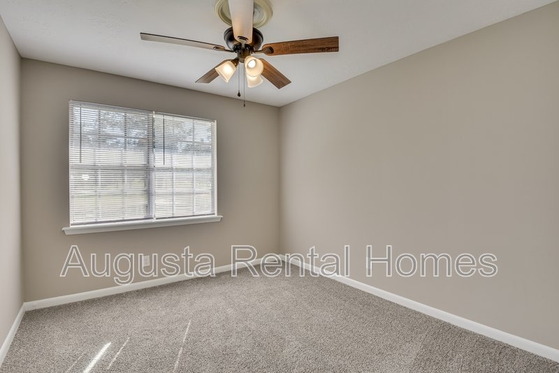 1674 Goshen Road - 1 Unit A3 property image