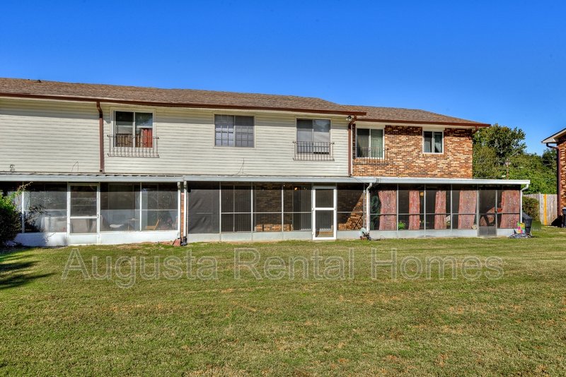 1674 Goshen Road - 1 Unit A3 property image