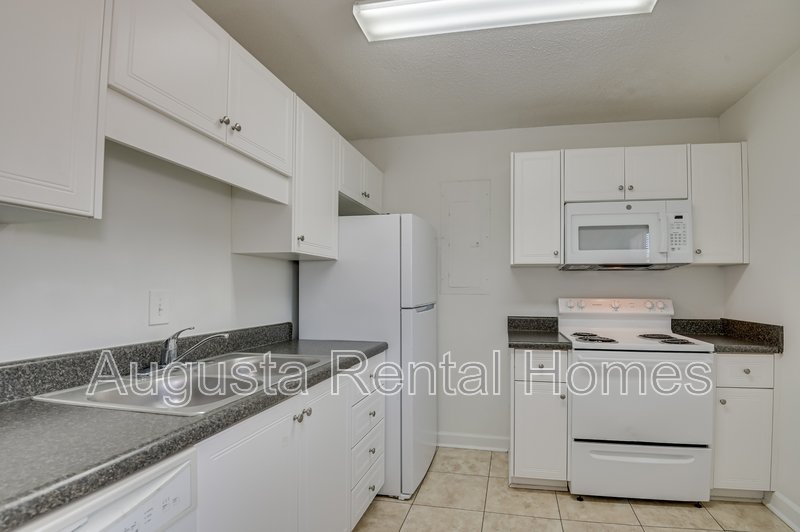 2905 Arrowhead Drive - C4 property image