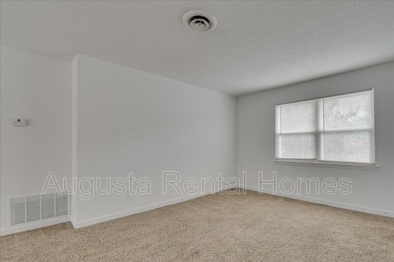 2905 Arrowhead Drive - J4 property image