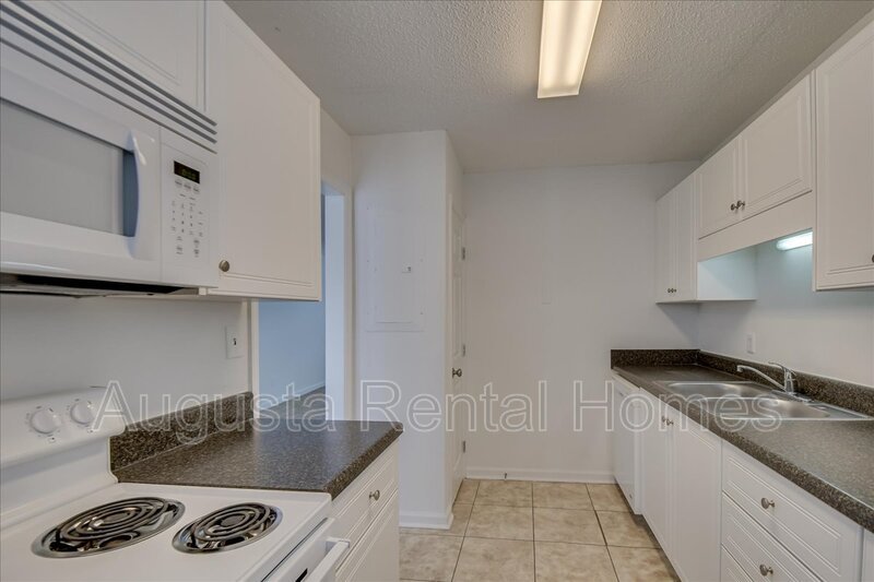 2905 Arrowhead Drive - J4 property image