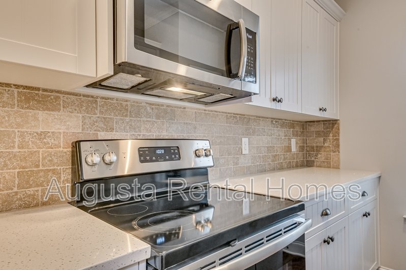 5352 Nikki Way property image