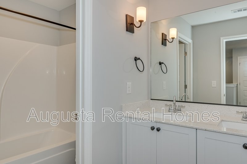 5352 Nikki Way property image