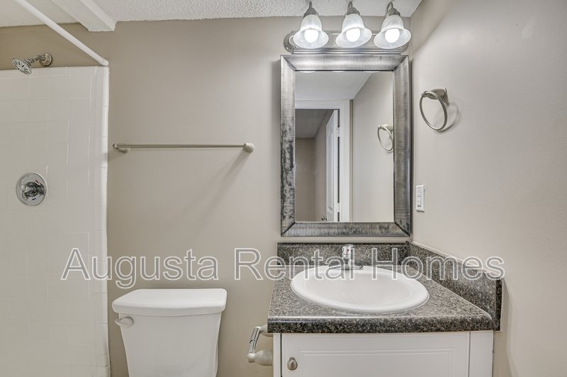 2905 Arrowhead Drive - D10 property image