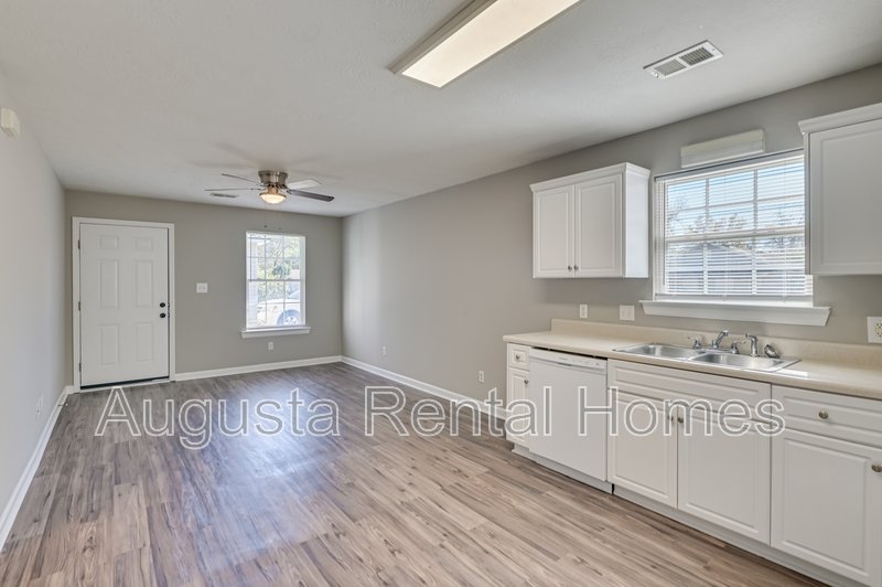 1718B Hicks Street property image