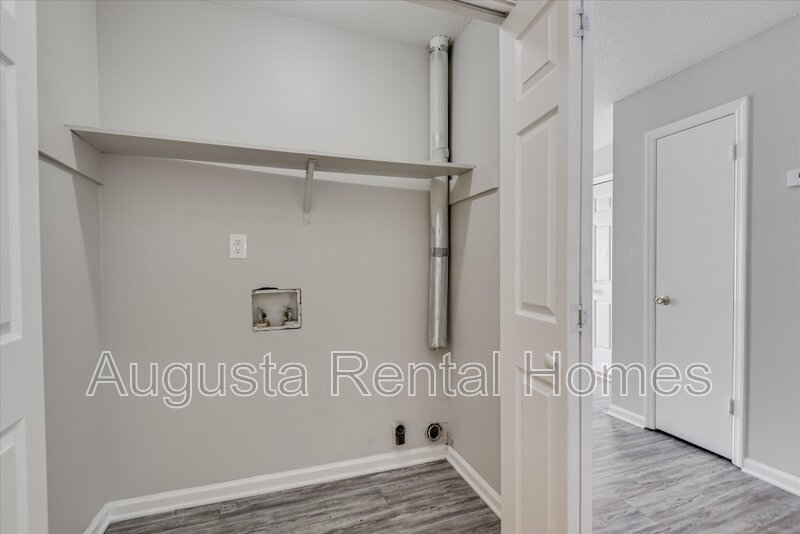 171 Chalet North Court property image