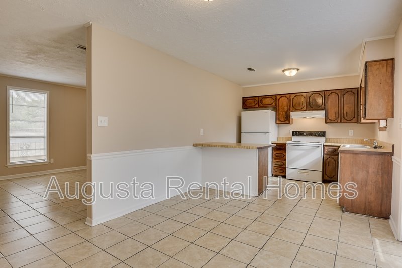 3859 Fairington Drive property image