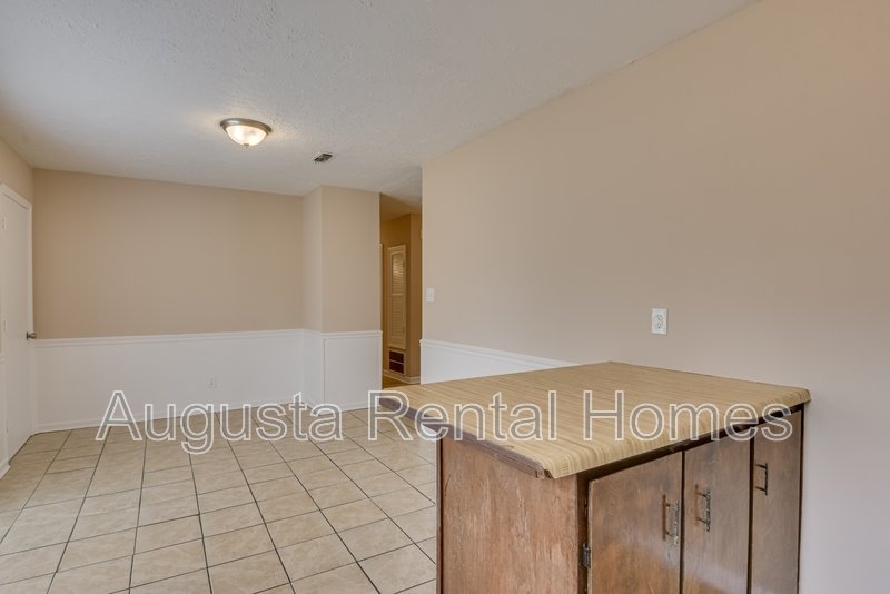 3859 Fairington Drive property image