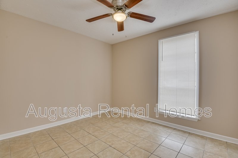3859 Fairington Drive property image