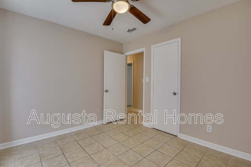 3859 Fairington Drive property image