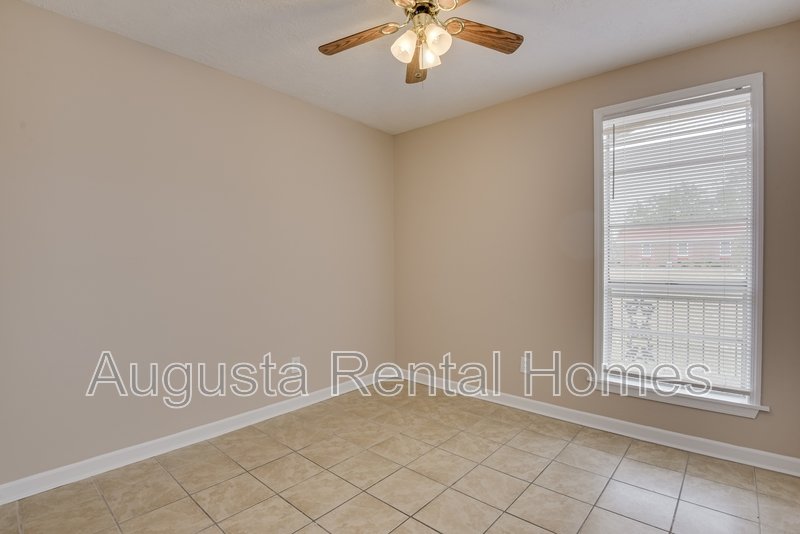 3859 Fairington Drive property image