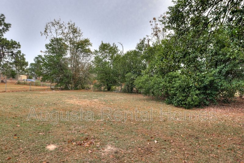 3859 Fairington Drive property image