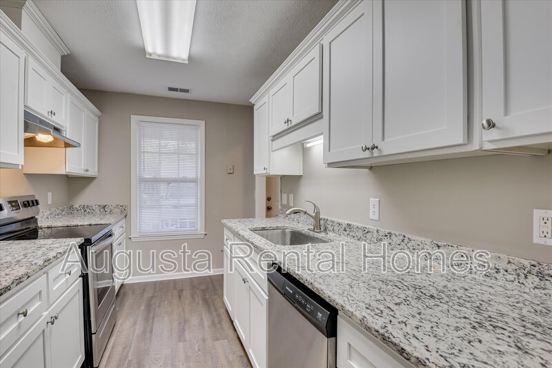 108 Kelly Drive property image