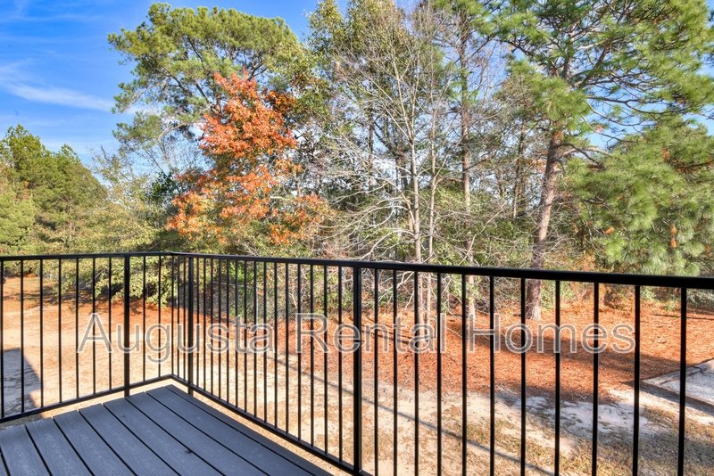 2812C Thomas Lane property image