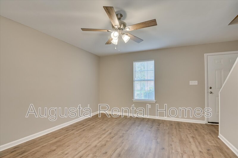 142 Chalet North Boulevard - 142 property image