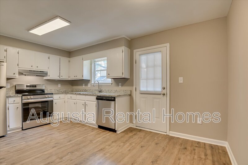 142 Chalet North Boulevard - 142 property image