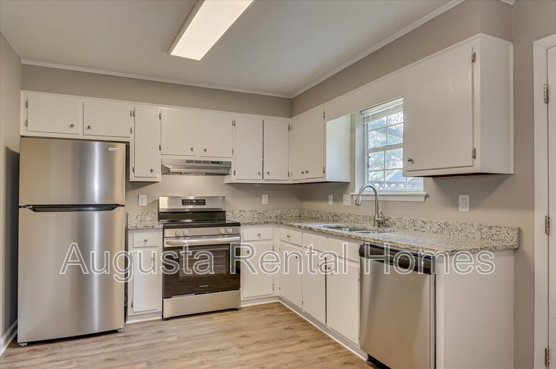 142 Chalet North Boulevard - 142 property image