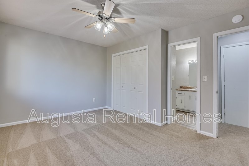 2810D Thomas Lane property image