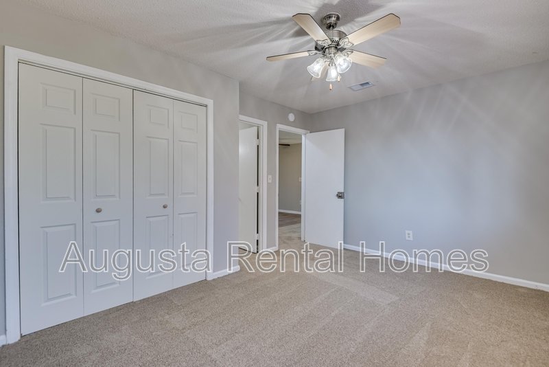 2810D Thomas Lane property image