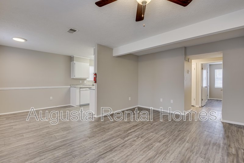 2573 Tobacco Road - C property image