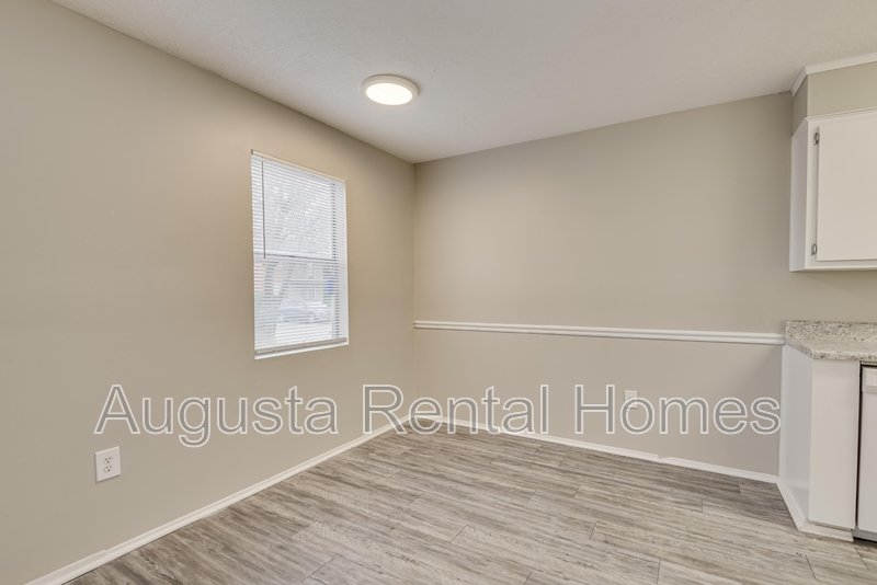 2573 Tobacco Road - C property image