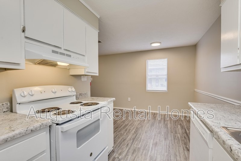 2573 Tobacco Road - C property image