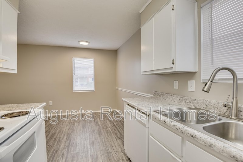 2573 Tobacco Road - C property image