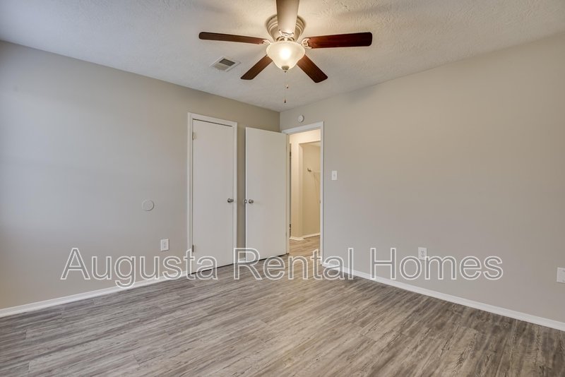 2573 Tobacco Road - C property image