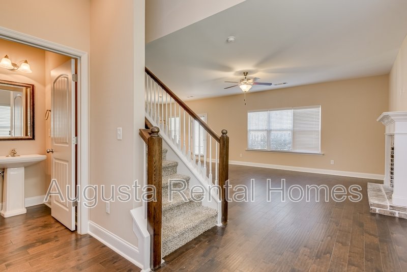 926 Linsmore Avenue property image