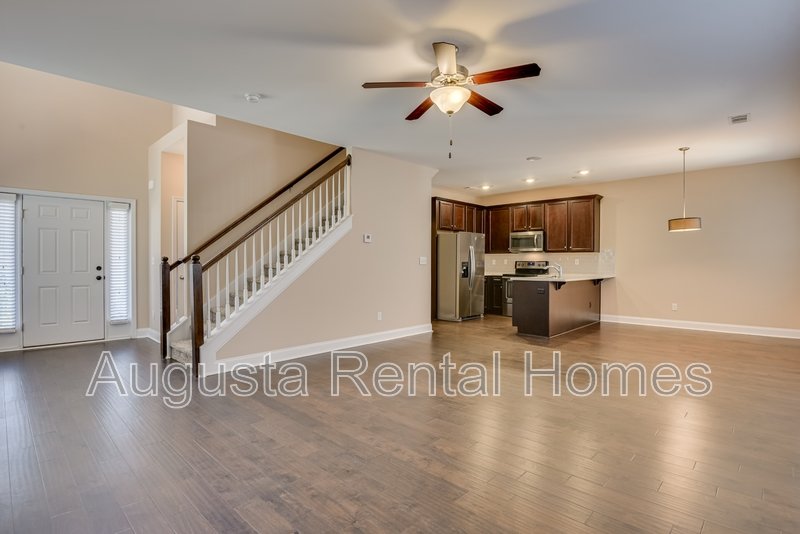 926 Linsmore Avenue property image