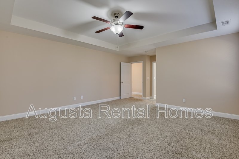 926 Linsmore Avenue property image