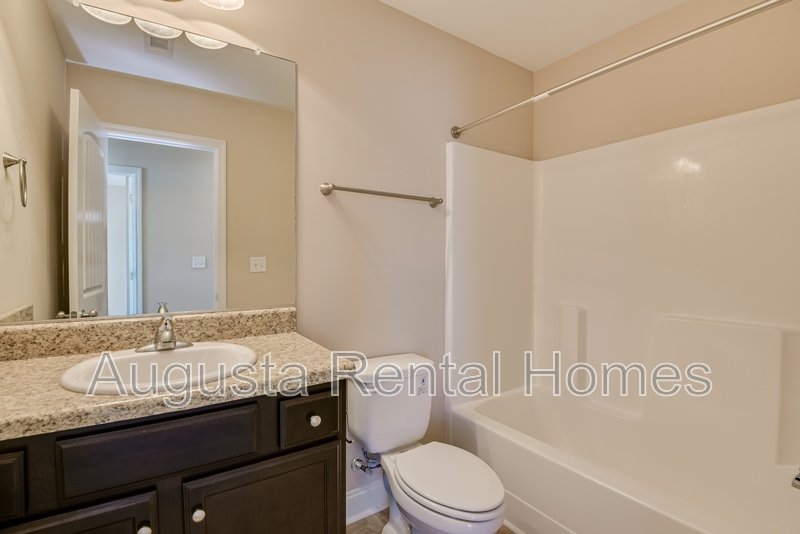 926 Linsmore Avenue property image