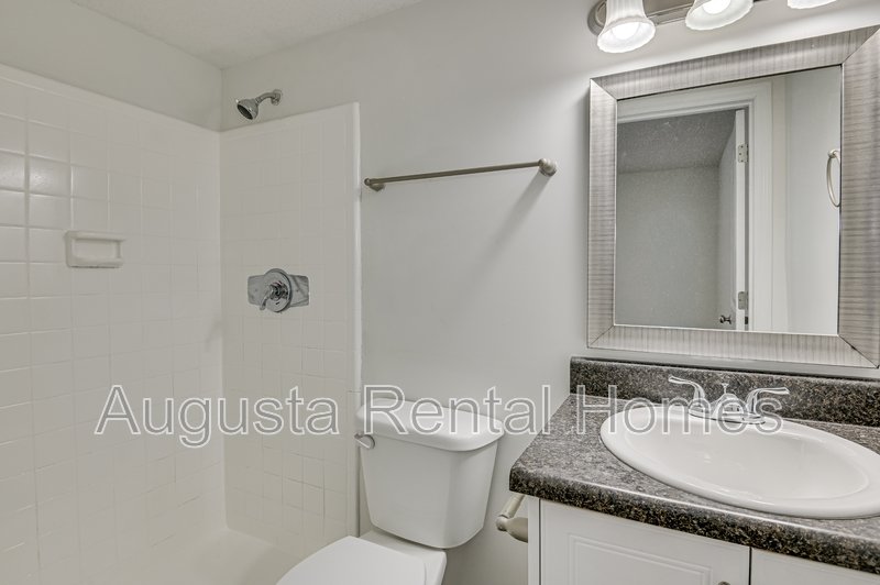 2905 Arrowhead Drive - L10 property image