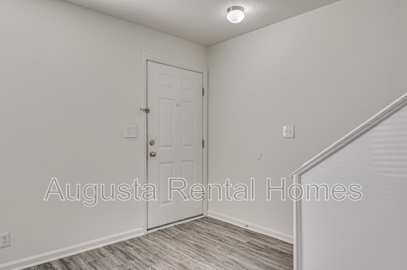 2905 Arrowhead Drive - K5 property image