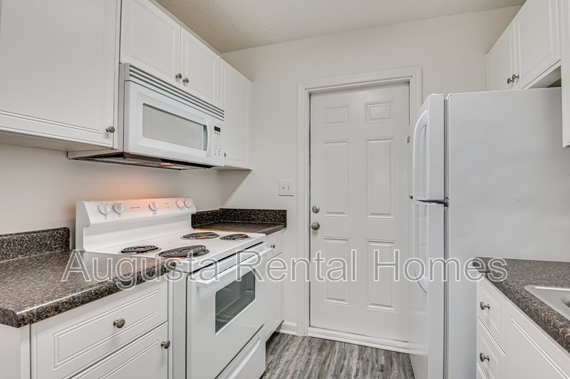 2905 Arrowhead Drive - K5 property image