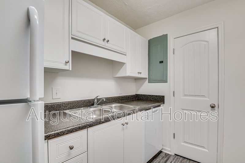 2905 Arrowhead Drive - K5 property image